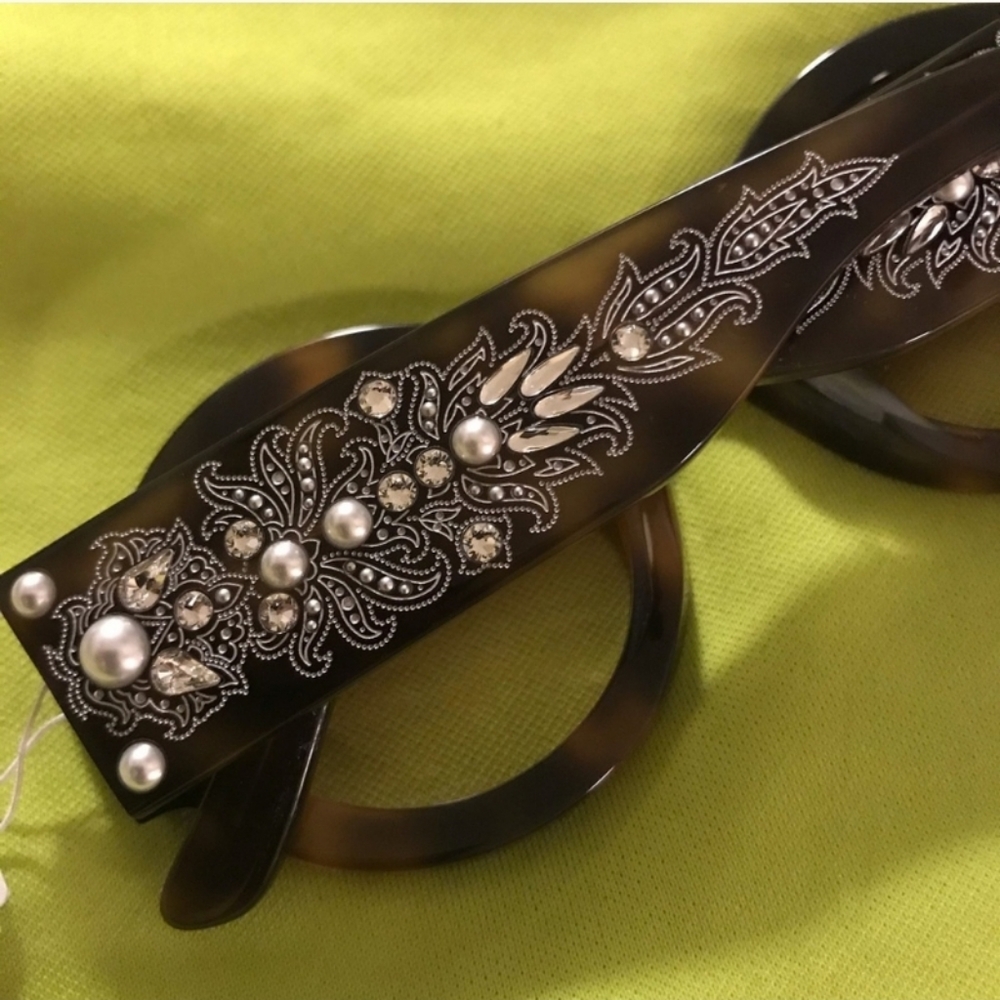 - Etro Pearl Embellished Retro Sunglass NWT